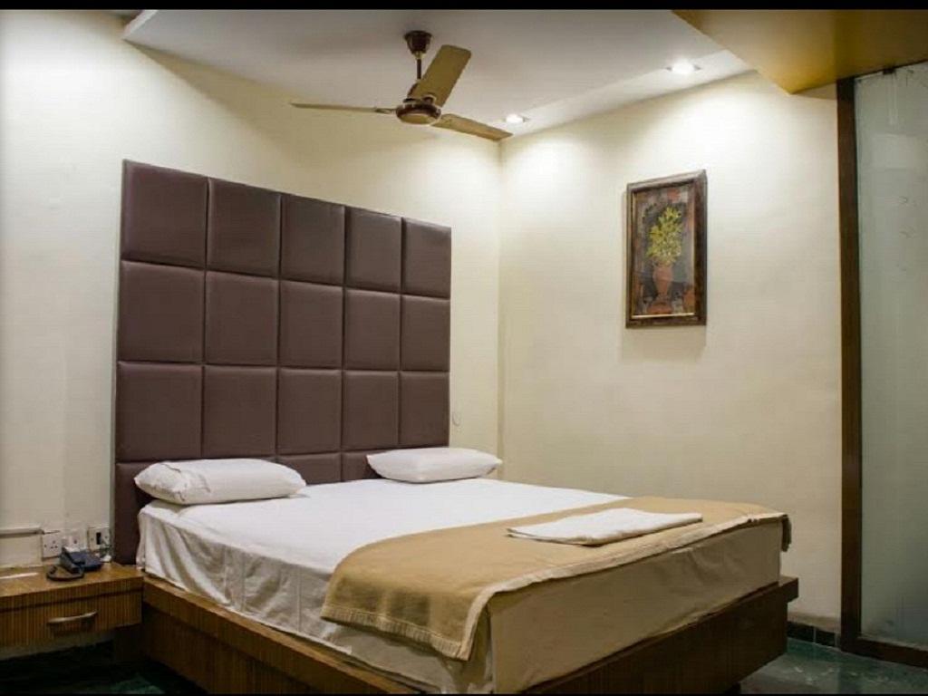 A.R Grand Hotel Visakhapatnam Extérieur photo
