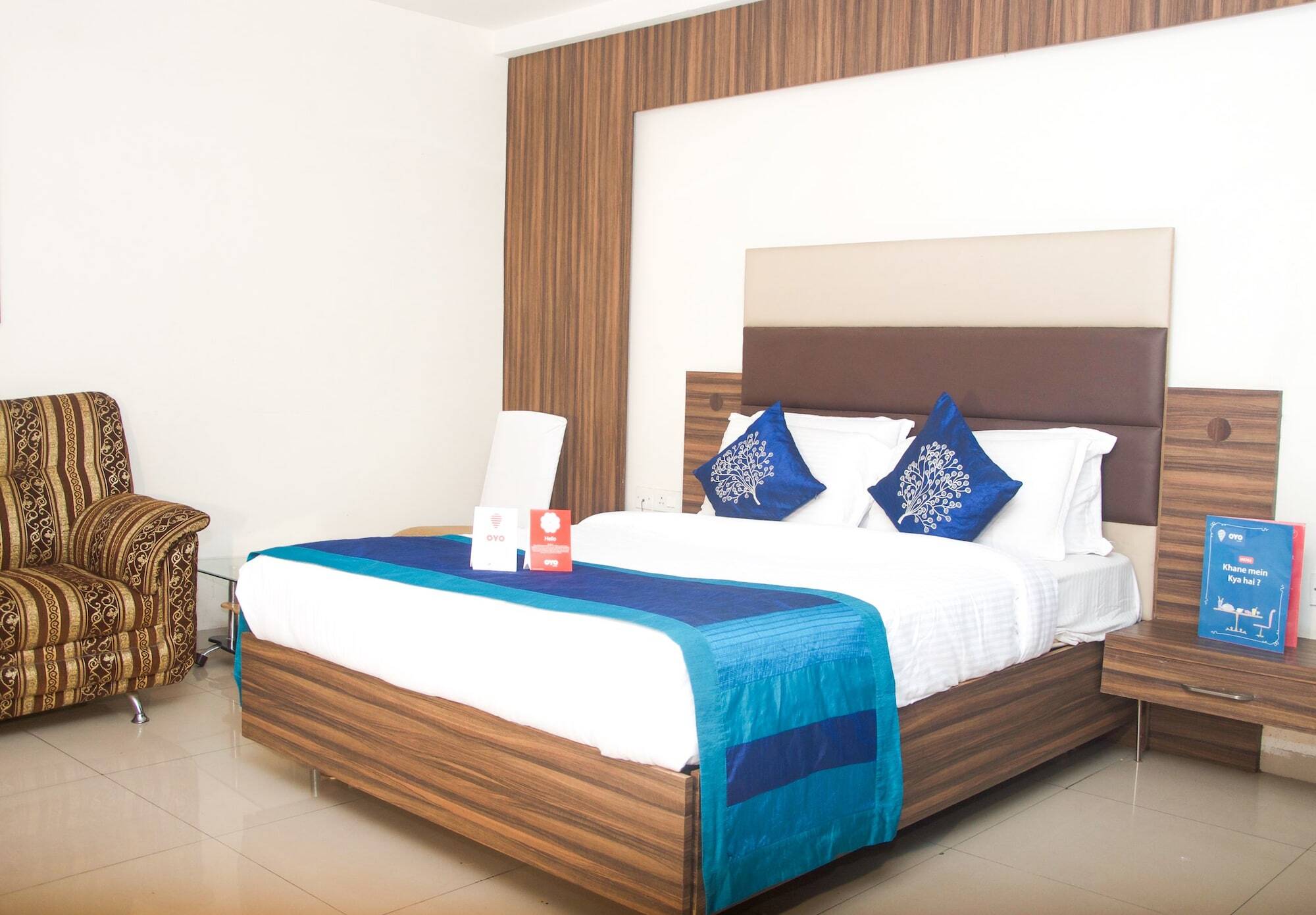 A.R Grand Hotel Visakhapatnam Extérieur photo
