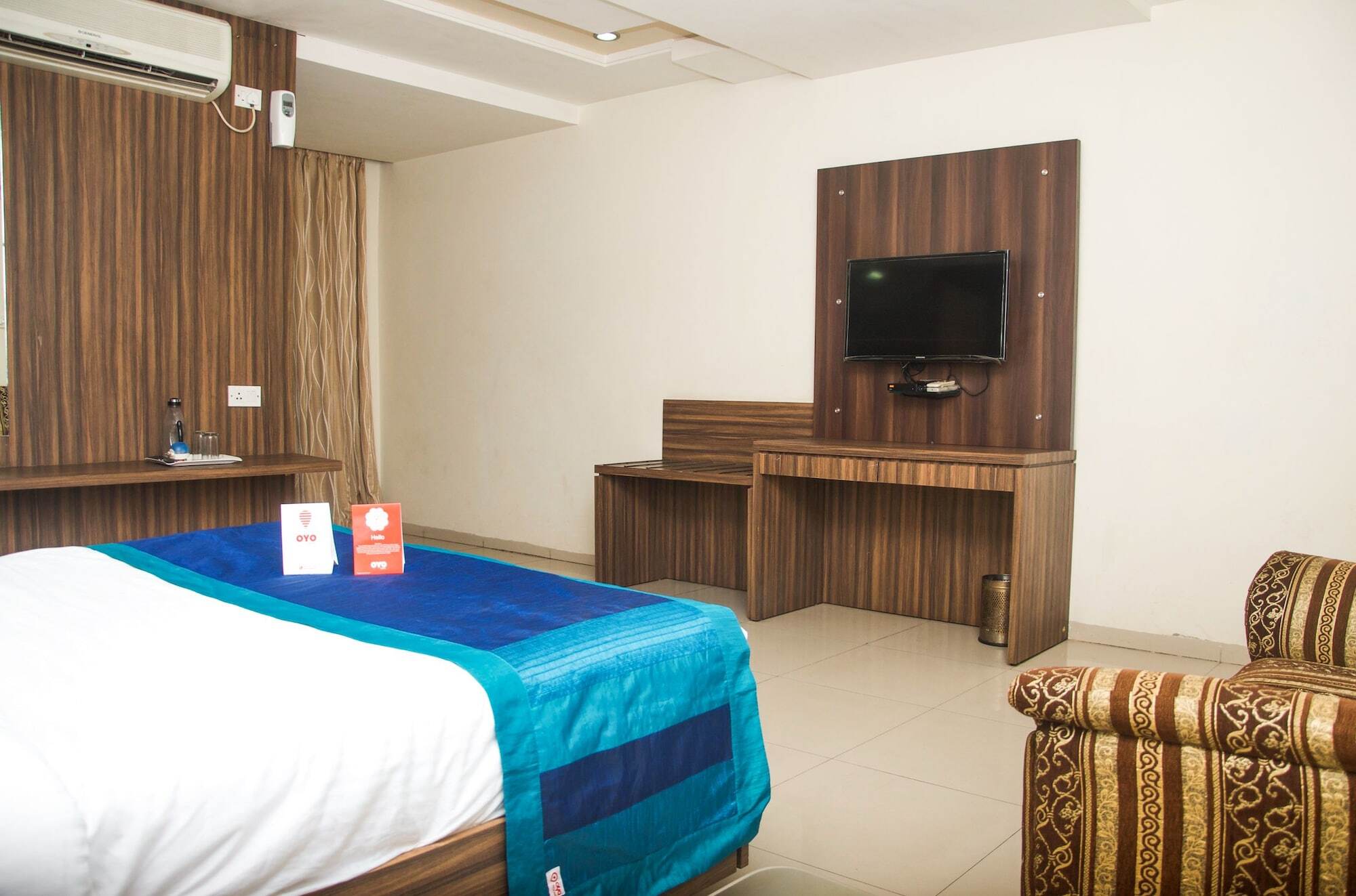 A.R Grand Hotel Visakhapatnam Extérieur photo