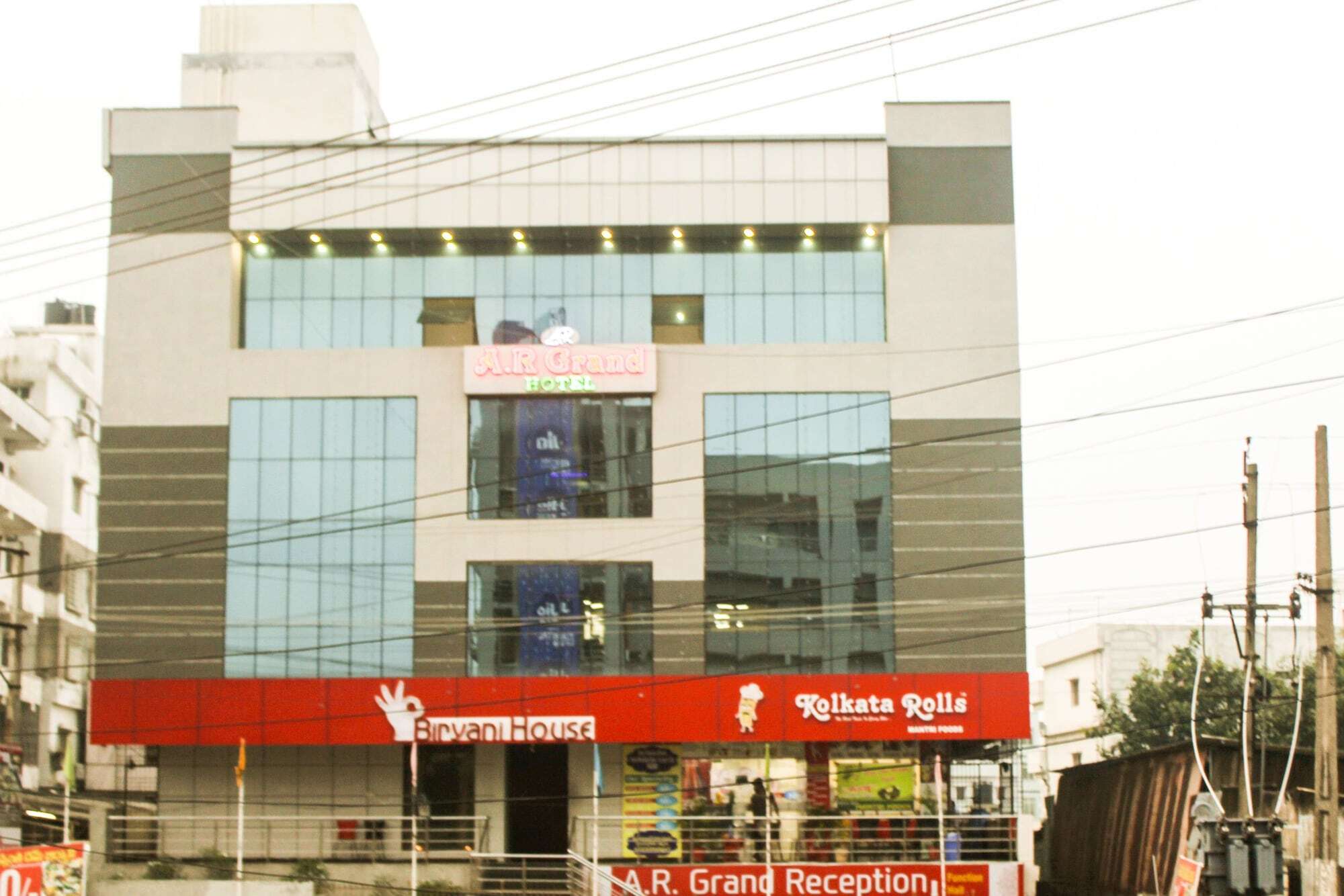 A.R Grand Hotel Visakhapatnam Extérieur photo